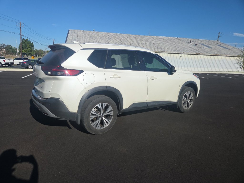 Used 2021 Nissan Rogue SV w/ Premium Package FWD image 9