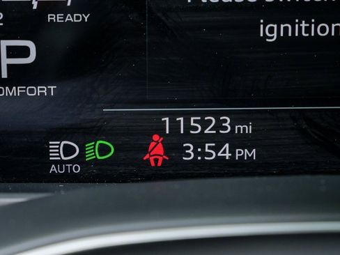 Used 2023 Audi Q7 2.0T Premium w/ Towing Package image 11