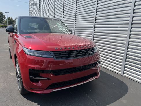 New 2025 Land Rover Range Rover Sport Autobiography image 8