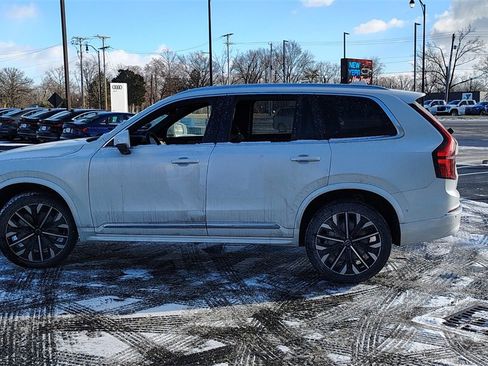 New 2026 Volvo XC90 B6 Plus image 5