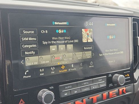 Used 2025 Nissan Frontier PRO-4X image 16