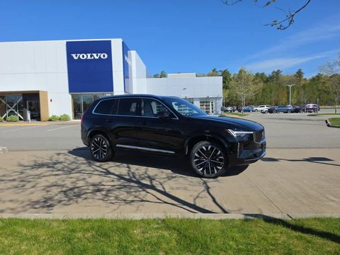 Used 2025 Volvo XC90 B5 Plus AWD/4WD image 2