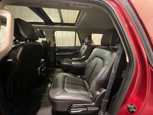 Used 2019 Ford Expedition Max Platinum AWD/4WD image 12