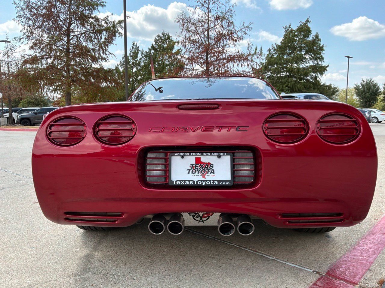 Used 2004 Chevrolet Corvette Coupe w/ Roof Package RWD image 11
