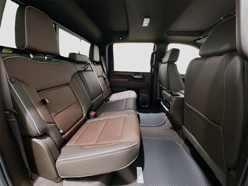 New 2025 GMC Sierra 2500 Denali w/ Denali Reserve Package image 29