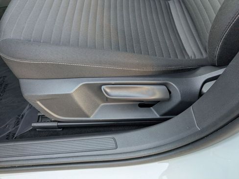 Used 2023 Volkswagen Jetta S image 22