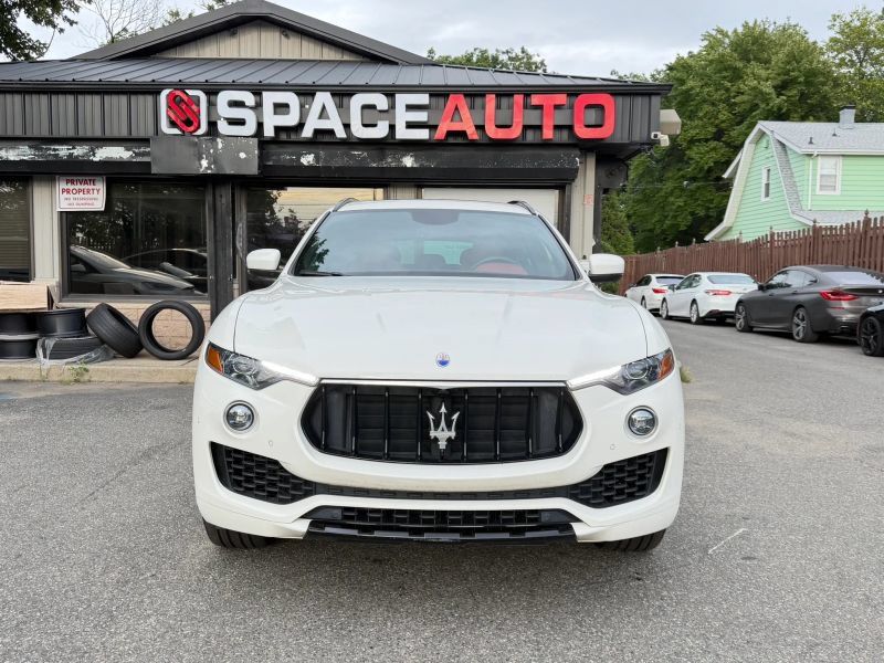 Used 2017 Maserati Levante w/ Sport Package AWD/4WD image 2