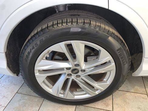 Used 2023 Audi Q7 3.0T Prestige image 10