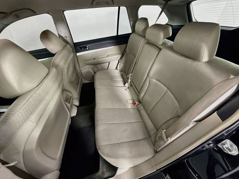 Used 2012 Subaru Outback 2.5i Premium AWD/4WD image 22