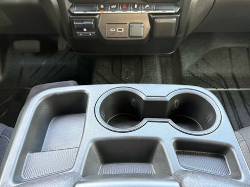 Used 2022 Chevrolet Silverado 1500 Custom w/ Rally Edition image 19