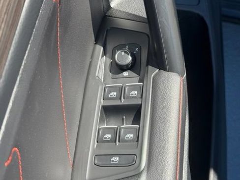 Used 2024 Volkswagen Tiguan Wolfsburg Edition AWD/4WD image 20