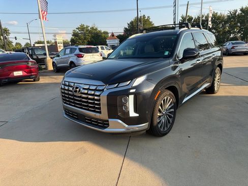 Used 2023 Hyundai Palisade Calligraphy FWD image 5