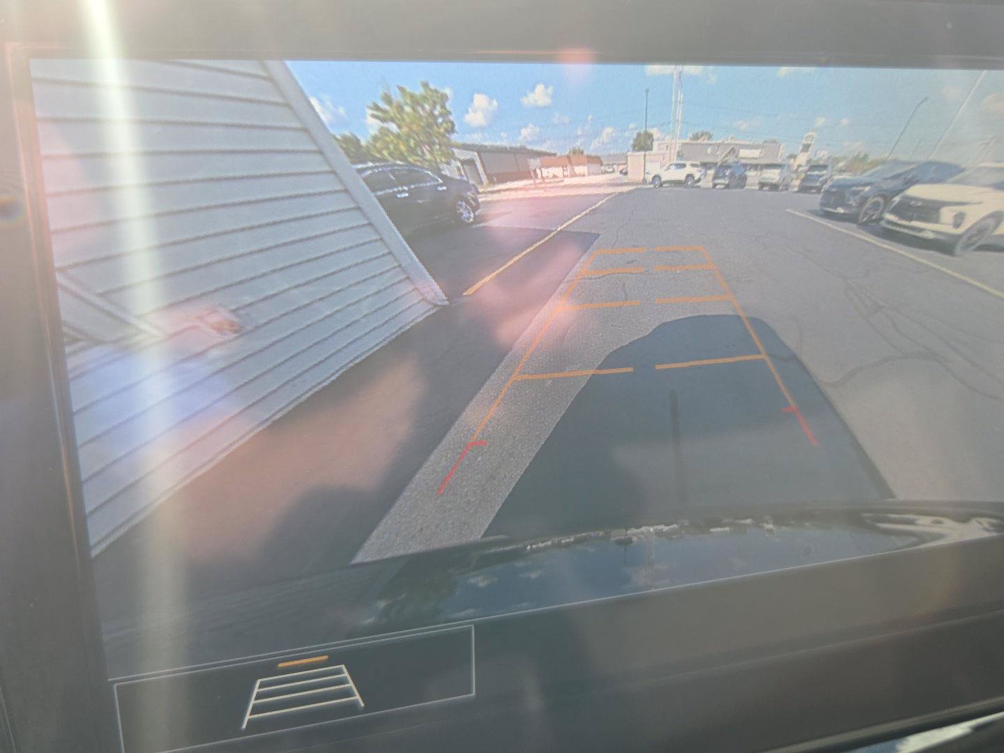 Used 2020 Chevrolet Traverse LT FWD image 18