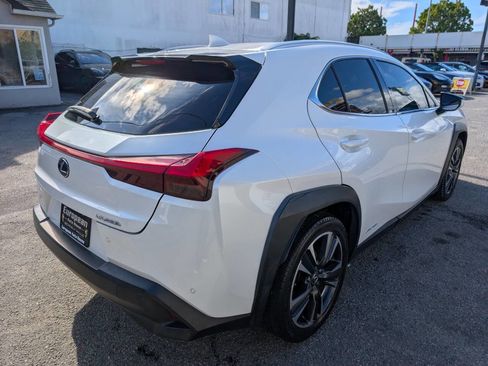 Used 2021 Lexus UX 250h w/ Accessory Package (Z2) AWD/4WD image 3