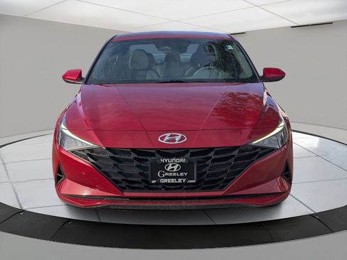 Used 2023 Hyundai Elantra SEL w/ Preferred Accessory Package image 8