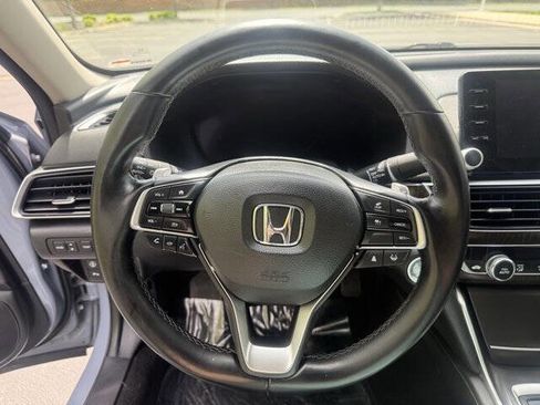 Used 2021 Honda Accord Touring image 16