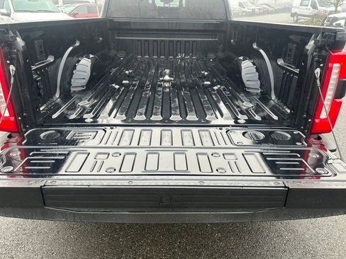 Certified 2024 Ford F450 Lariat w/ Camper Package image 33