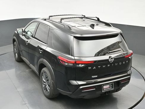 New 2026 Nissan Pathfinder SV w/ SV Premium Package FWD image 30