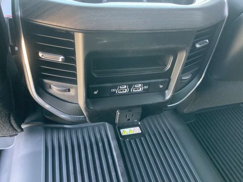 New 2025 RAM 2500 Laramie AWD/4WD image 21