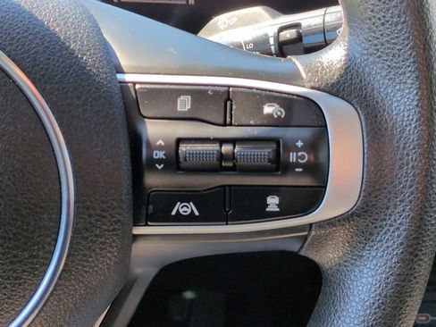 Used 2025 Kia K5 LXS image 25