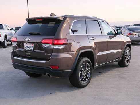 Used 2021 Jeep Grand Cherokee Limited AWD/4WD image 4