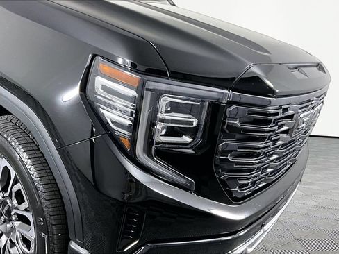Certified 2025 GMC Sierra 1500 Denali Ultimate AWD/4WD image 30