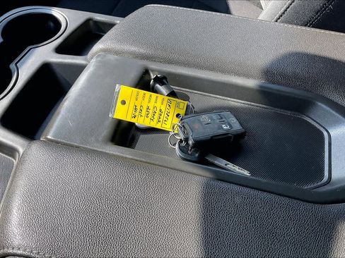 Used 2022 Chevrolet Silverado 2500 Custom w/ Custom Convenience Package image 14