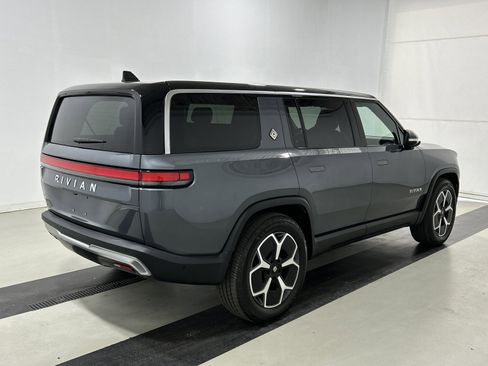 Used 2023 Rivian R1S Adventure image 5