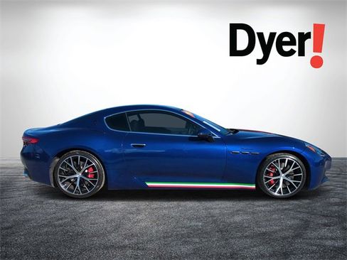 Used 2024 Maserati GranTurismo Modena image 2