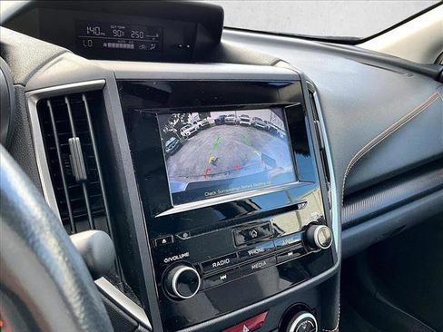 Used 2021 Subaru Crosstrek 2.0i Premium w/ Moonroof Package image 23