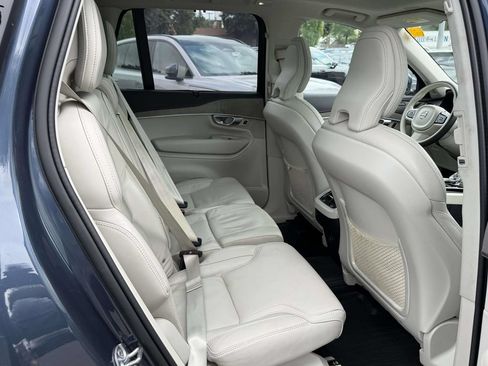 Used 2024 Volvo XC90 B6 Ultimate w/ Protection Package Premier AWD/4WD image 13