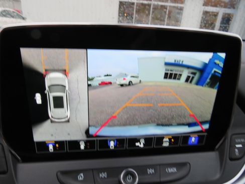 Used 2023 Chevrolet Blazer Premier w/ Driver Confidence II Package image 8