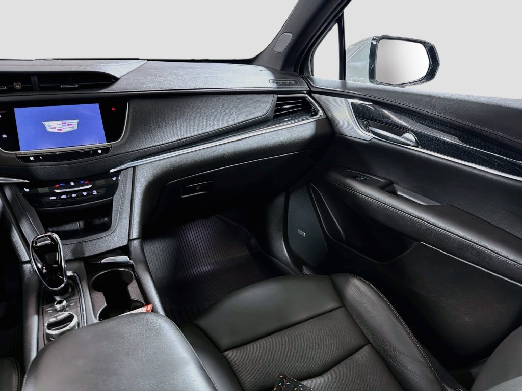 Used 2023 Cadillac XT5 Premium Luxury w/ LPO, Floor Liner Package AWD/4WD image 26