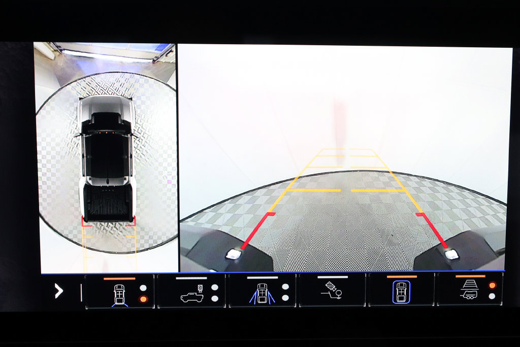 Used 2025 GMC Hummer EV 3X AWD/4WD image 28