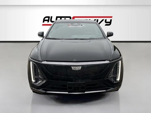 Used 2025 Cadillac Lyriq Sport AWD/4WD image 2