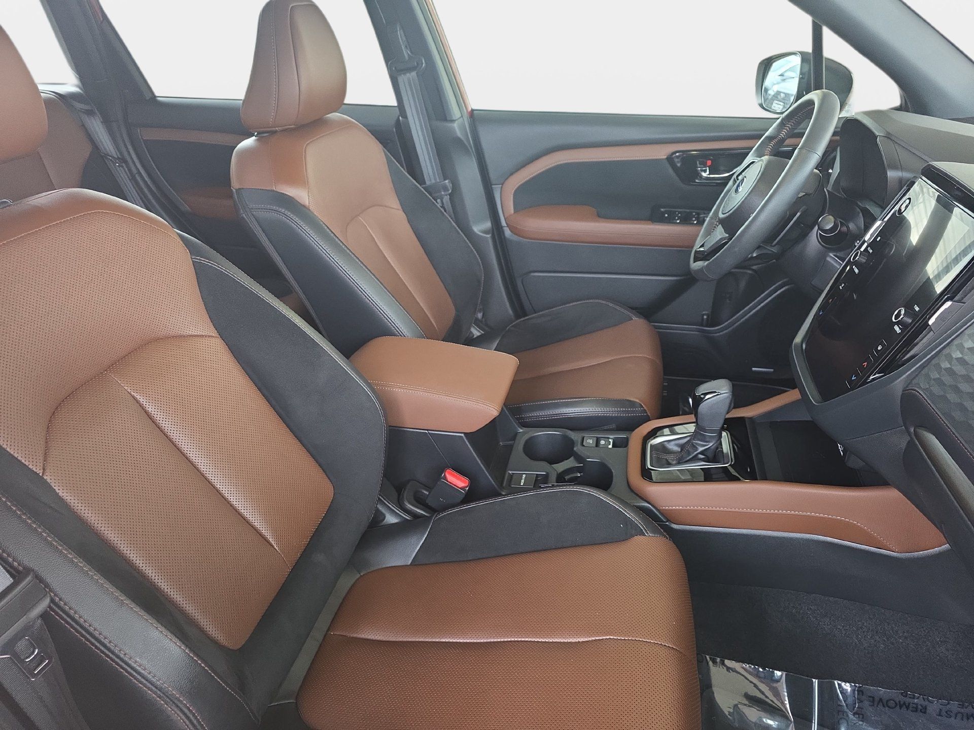 Used 2025 Subaru Forester Touring AWD/4WD image 10