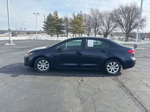 Used 2023 Toyota Corolla LE image 5