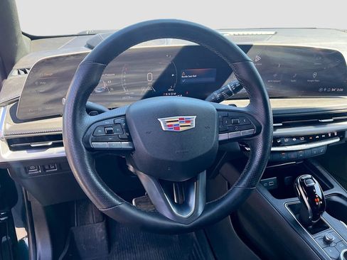 Used 2025 Cadillac XT4 Sport image 11