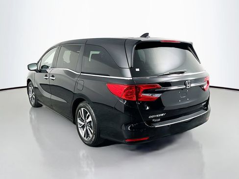 Used 2023 Honda Odyssey Touring image 5