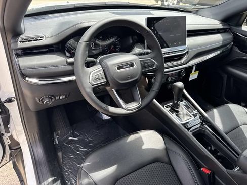 New 2026 Jeep Compass Latitude AWD/4WD image 21