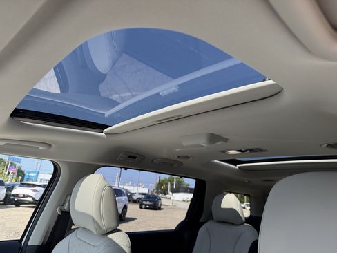 New 2027 Kia Carnival SX FWD image 22