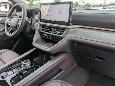 New 2026 Ford Explorer Platinum RWD image 60