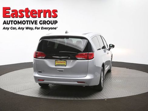 Used 2023 Chrysler Voyager LX FWD image 39