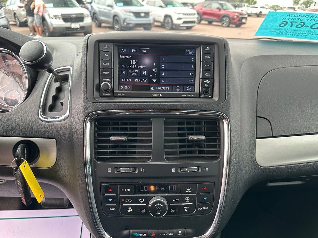 Used 2017 Dodge Grand Caravan GT FWD image 16