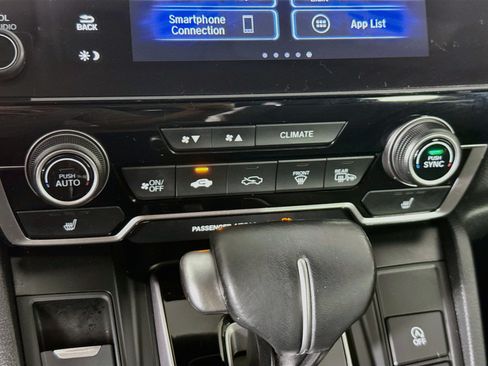 Used 2020 Honda CR-V Touring image 19