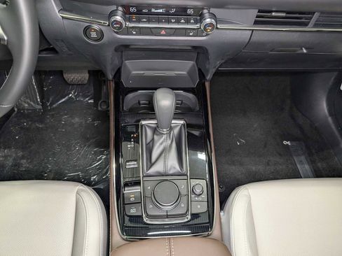 Used 2025 MAZDA CX-30 AWD 2.5 S w/ Premium Package image 18