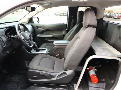 Used 2022 Chevrolet Colorado LT w/ Fleet Safety Package image 8