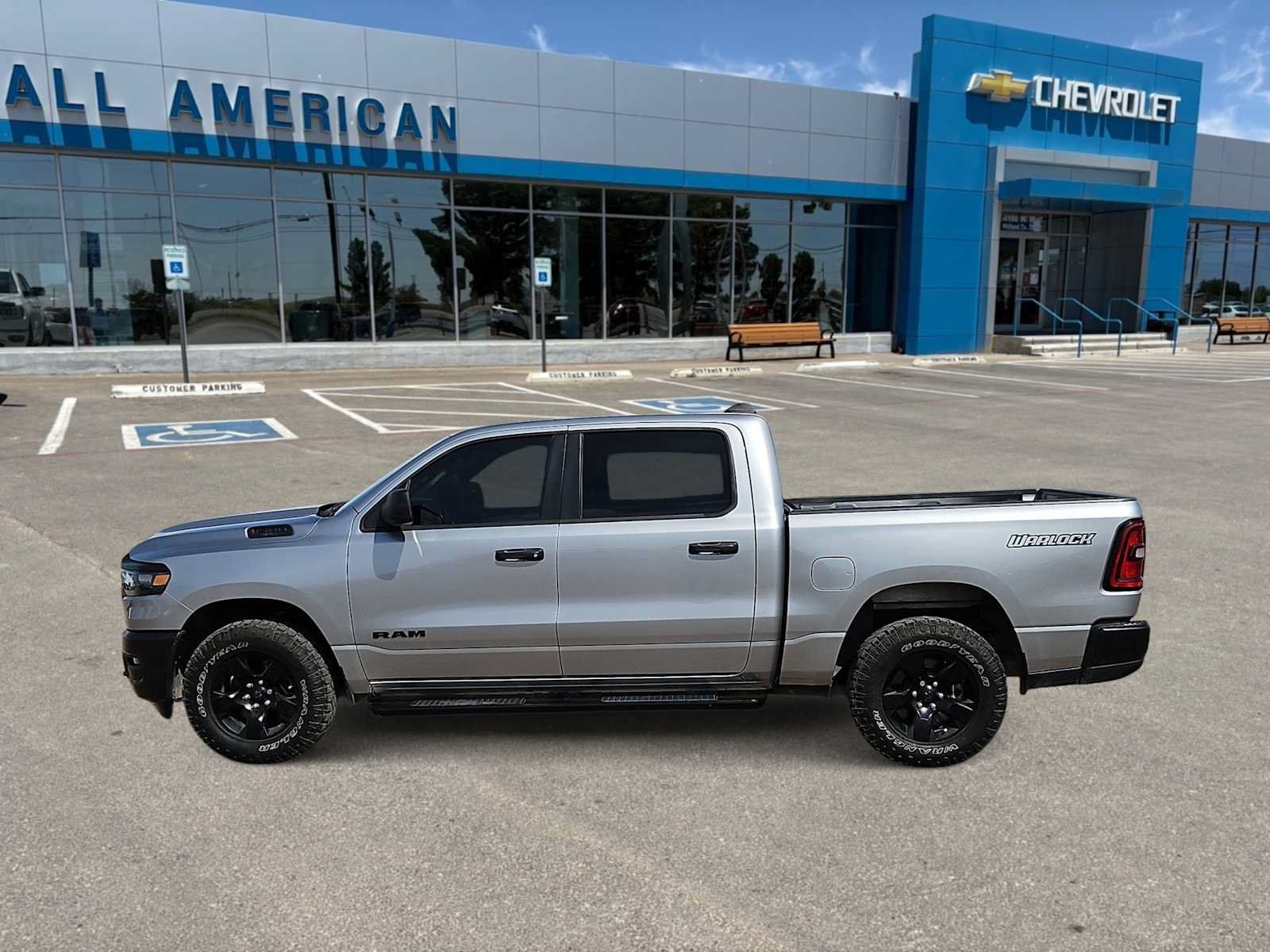 Used 2025 RAM 1500 Warlock AWD/4WD image 5