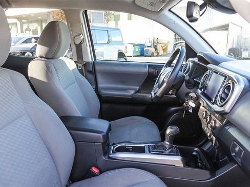 Used 2021 Toyota Tacoma SR5 image 21