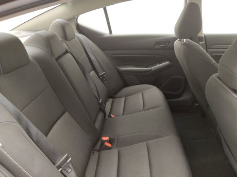 Used 2024 Nissan Altima 2.5 SV image 19